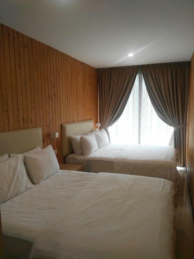 Kluang Container Swimming Pool Hotel Exterior foto